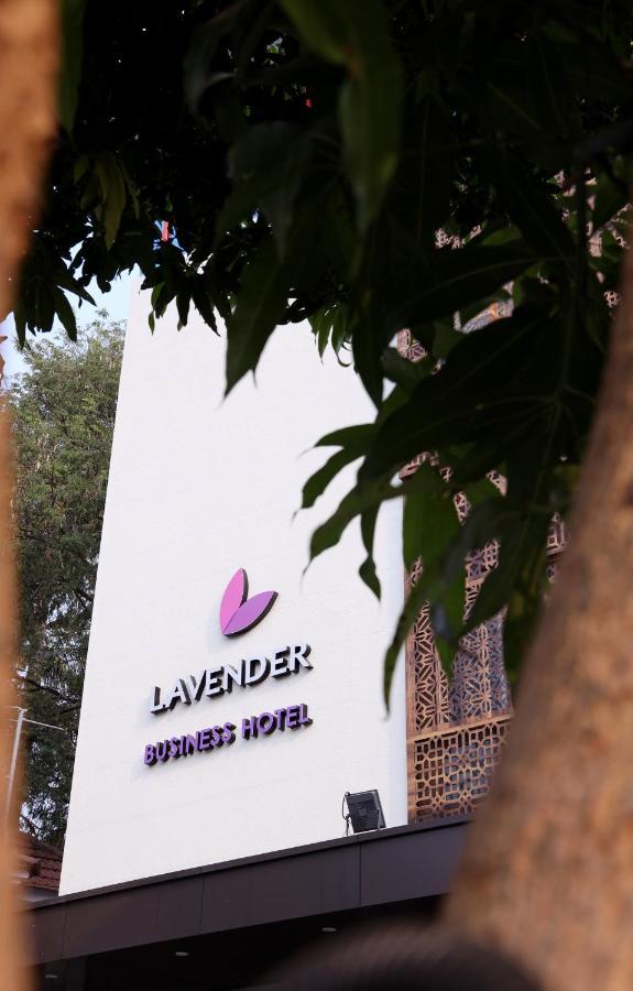 Отель Lavender Infopark Коччи Экстерьер фото